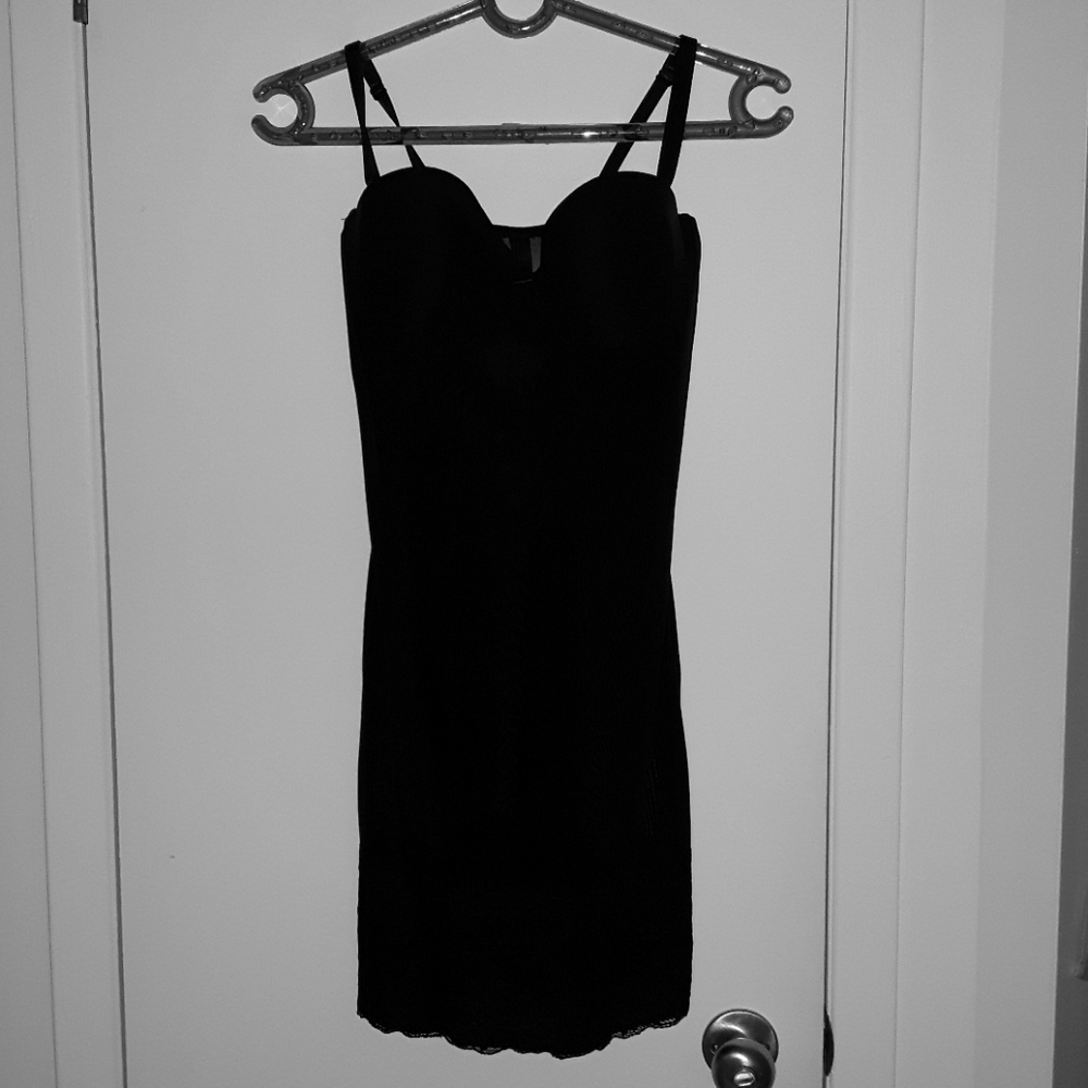 Marilyn Monroe under dress shapewear